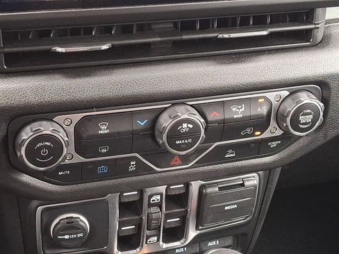 Used 2025 Jeep Wrangler Unlimited Sport S 4xe AWD/4WD image 15