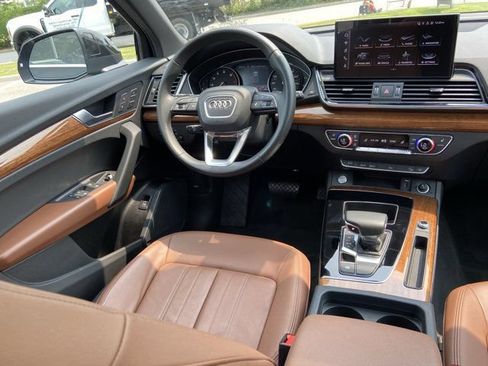 Used 2023 Audi Q5 2.0T Premium w/ Convenience Package AWD/4WD image 15