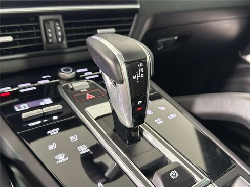 Certified 2021 Porsche Cayenne Turbo AWD/4WD image 34