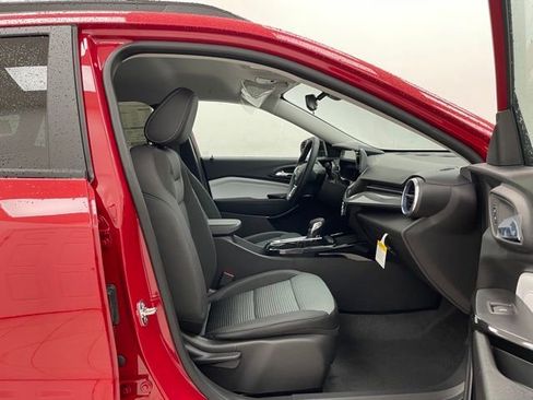 New 2026 Chevrolet Trax LT w/ Driver Confidence Package FWD image 13