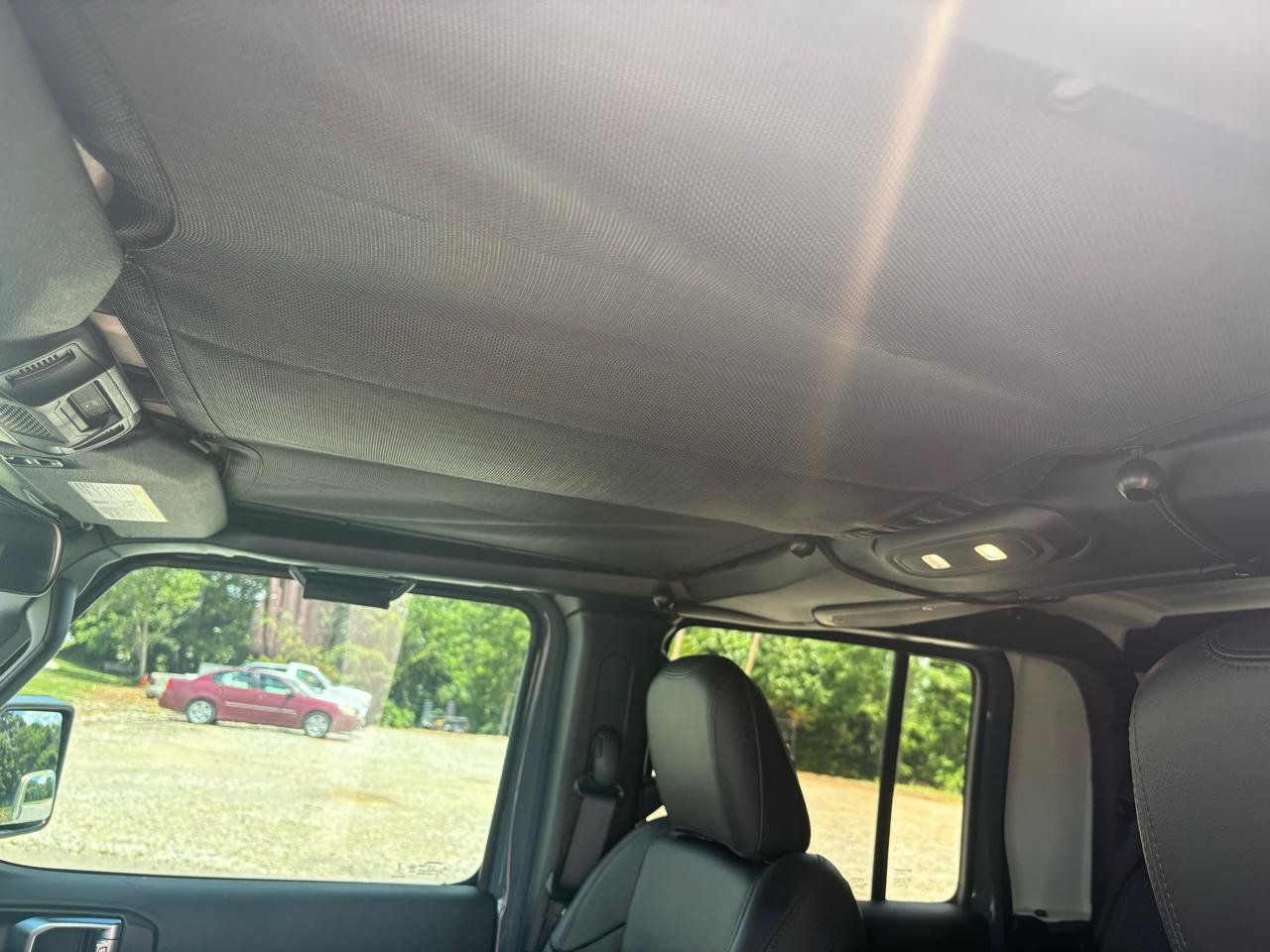 Used 2025 Jeep Gladiator Sport AWD/4WD image 24