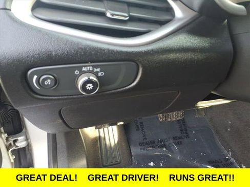 Used 2019 Chevrolet Malibu LS image 15