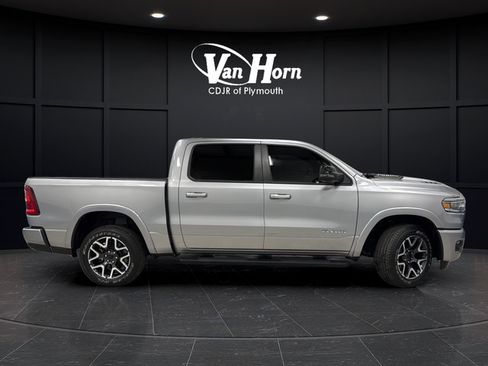Used 2025 RAM 1500 Laramie w/ Sport Appearance Package AWD/4WD image 8