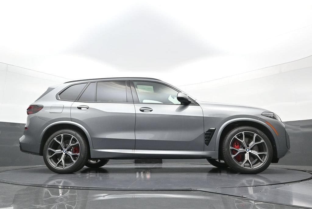 New 2026 BMW X5 xDrive50e w/ M Sport Package AWD/4WD image 29