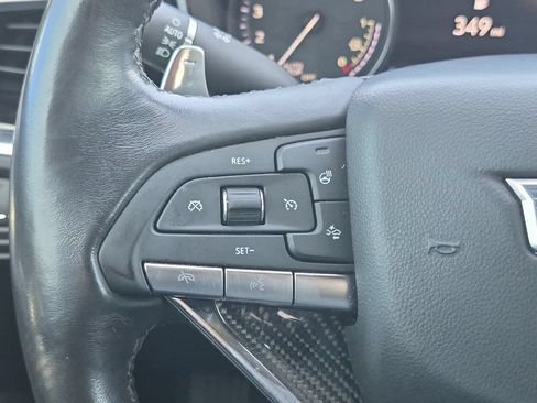 Used 2023 Cadillac XT6 Sport w/ Technology Package AWD/4WD image 25