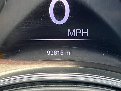 Used 2019 Jeep Grand Cherokee Laredo AWD/4WD image 6