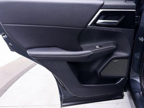 New 2026 Mitsubishi Outlander SE image 23