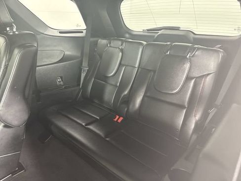 Used 2023 Ford Explorer ST-Line AWD/4WD image 24