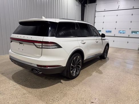 Used 2021 Lincoln Aviator Reserve w/ Equipment Group 202A AWD/4WD image 8