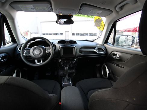 Used 2021 Jeep Renegade Sport image 15