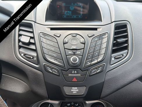 Used 2016 Ford Fiesta SE FWD image 30
