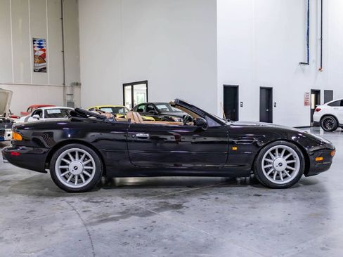 Used 1997 Aston Martin DB7 Volante RWD image 7