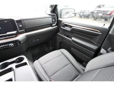 Used 2023 GMC Sierra 1500 Elevation RWD image 9