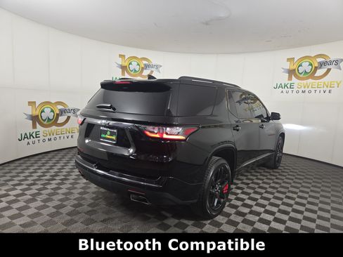 Certified 2020 Chevrolet Traverse Premier w/ Redline Edition AWD/4WD image 9
