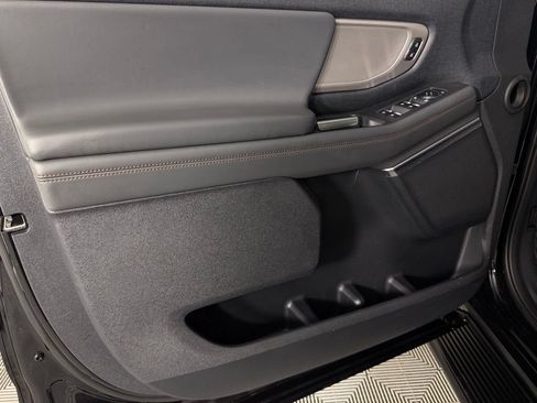 Used 2025 Ford Expedition Active AWD/4WD image 26