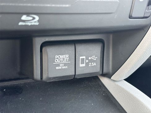 Used 2019 Honda Pilot Touring image 25