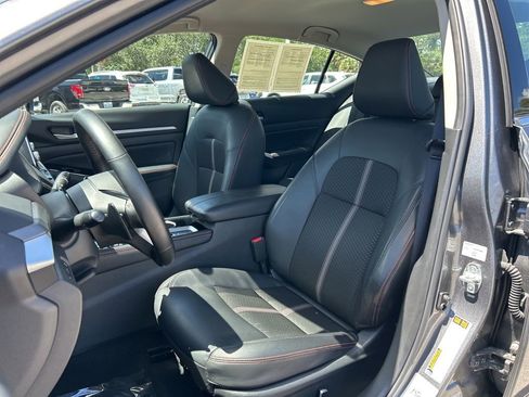 Used 2025 Nissan Altima 2.5 SR AWD/4WD image 20