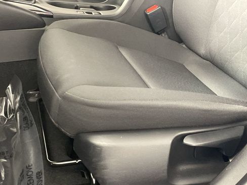 Used 2024 Toyota Corolla LE image 20