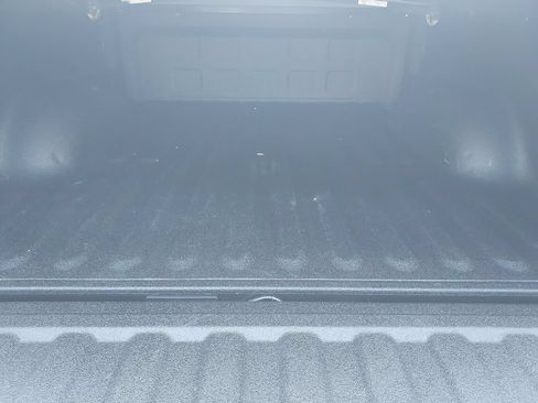 Used 2022 RAM 2500 Limited AWD/4WD image 9