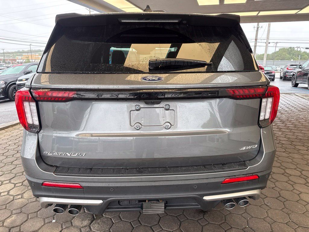 Used 2025 Ford Explorer Platinum w/ Ultimate Package AWD/4WD image 7
