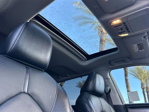 Used 2023 Toyota Highlander Limited image 20