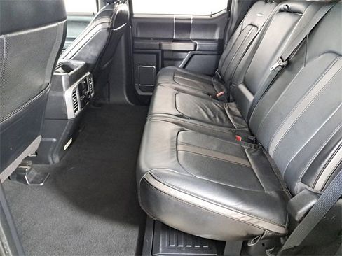 Used 2019 Ford F250 Platinum image 12