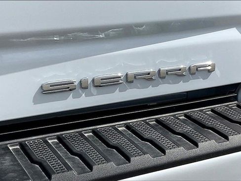 New 2026 GMC Sierra 2500 Denali w/ Denali Reserve Package image 12