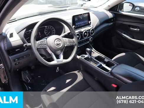 Used 2024 Nissan Sentra SV FWD image 9