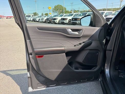 Certified 2024 Ford Escape ST-Line w/ Tech Pack #1 FWD image 14