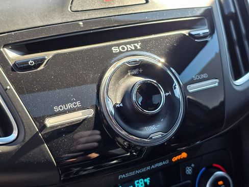 Used 2017 Ford Focus RS image 30