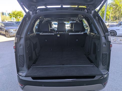 Used 2021 Land Rover Discovery HSE R-Dynamic AWD/4WD image 29