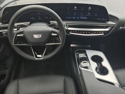 Certified 2024 Cadillac Lyriq Tech w/ Driver Assist Package AWD/4WD image 23