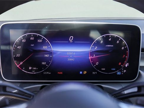 Used 2025 Mercedes-Benz C 300 Sedan image 13