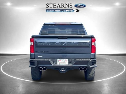 Used 2021 Chevrolet Silverado 1500 LT Trail Boss w/ Bed Protection Package AWD/4WD image 4
