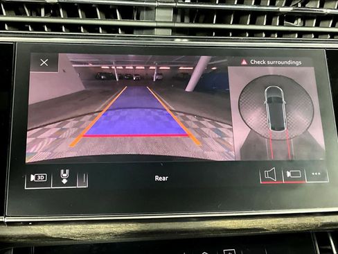 Used 2019 Audi Q8 Premium Plus w/ Premium Plus image 26