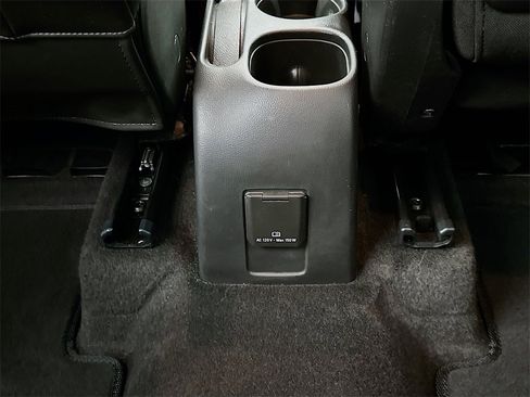 Used 2018 Chevrolet Trax LT w/ LT Convenience Package image 28