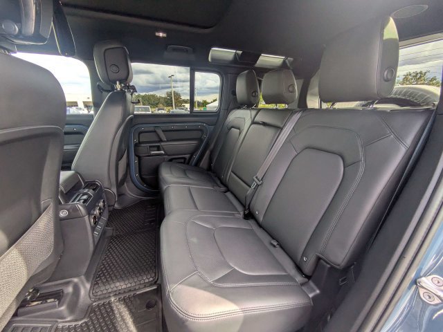 Used 2026 Land Rover Defender 110 X-Dynamic SE AWD/4WD image 13