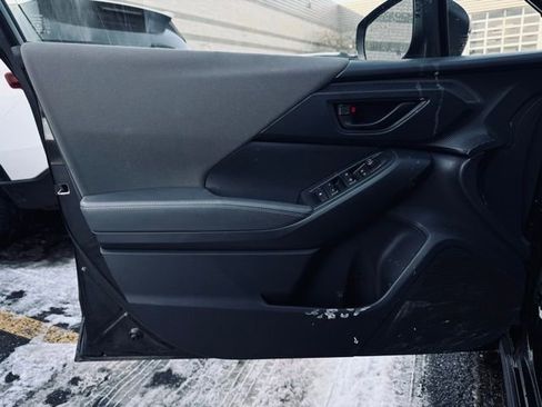 Used 2024 Subaru Crosstrek 2.0i Premium image 11