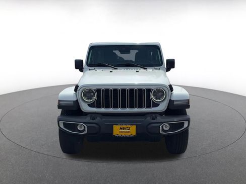 Used 2025 Jeep Wrangler Unlimited Sahara AWD/4WD image 4