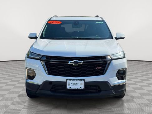 Used 2023 Chevrolet Traverse RS AWD/4WD image 2