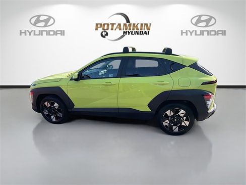 Certified 2025 Hyundai Kona SEL image 8