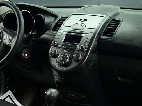 Used 2011 Kia Soul + image 61
