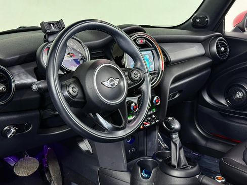 Used 2018 MINI Cooper Convertible image 35