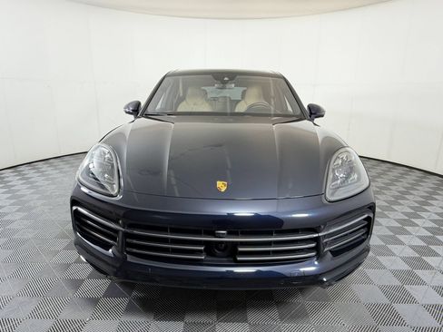 Used 2023 Porsche Cayenne AWD/4WD image 7