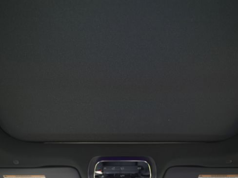 New 2025 Mercedes-Benz C 300 4MATIC Sedan image 31