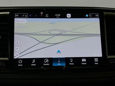 Used 2023 Chrysler Pacifica Pinnacle image 14