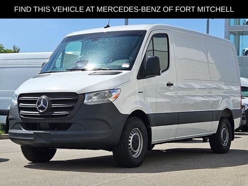 New 2025 Mercedes-Benz eSprinter 144 Cargo image 1