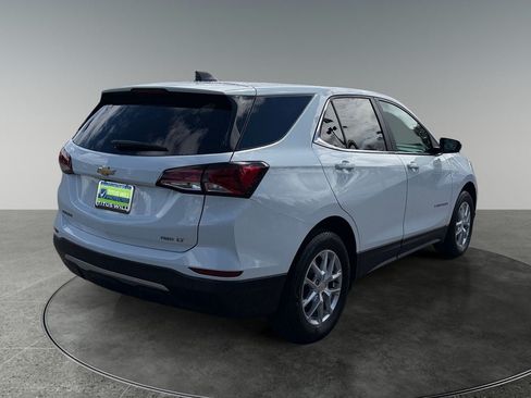 Used 2023 Chevrolet Equinox LT w/ Driver Convenience Package AWD/4WD image 8