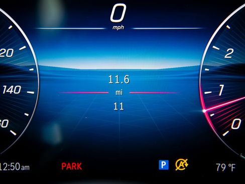 Used 2025 Mercedes-Benz C 300 4MATIC Sedan image 24