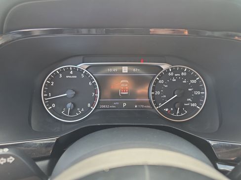 Used 2025 Nissan Pathfinder SL w/ SL Premium Package AWD/4WD image 16